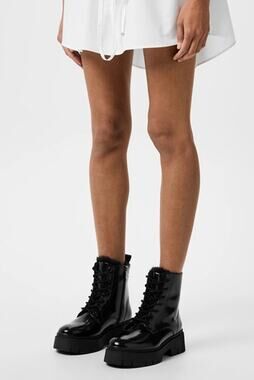 BooHUGO Boss Chunky Platform Lug Sole Boots Kris Patent Size 6ts